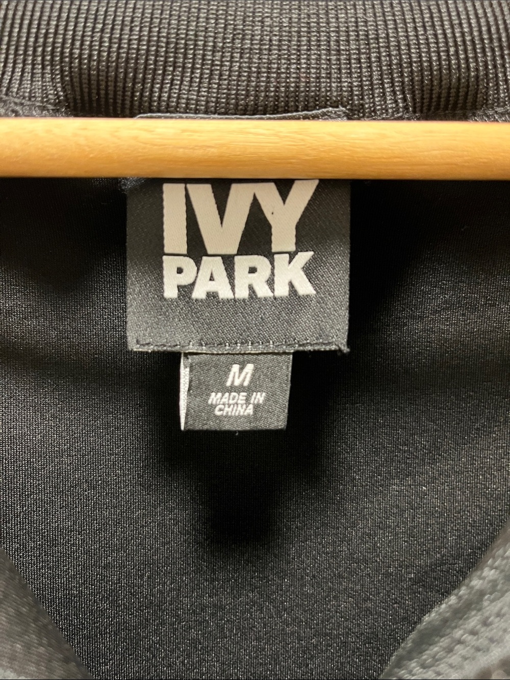 Ivy wPark Cropped Quarter Zip Sweatshirt Funnel Neck Black M - Picture 9 of 10